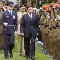 CLICK
IMAGE FOR AUDIO: NZ Defence Image (by AC Rachael Main):
Pakistan's President Pervez Musharraf In
Auckland