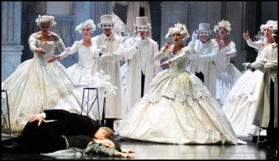 The Chapman Tripp
Opera Chorus in The NBR New Zealand Opera’s two recent
productions of La Traviata (2005)