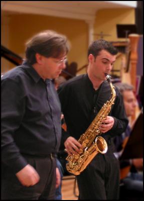 composer /
conductor Michael Vinten (left)  and saxophonist Simon Brew
(right). 