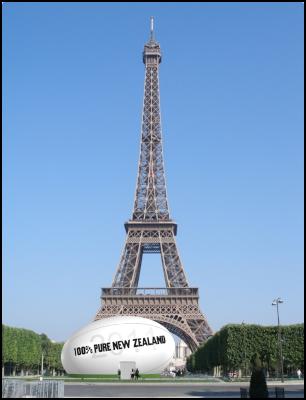 Picture of ball in
front of Eiffel Tower
