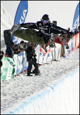 Pic: James Hamilton
gaining air in the halfpipe. Credit: Snowboard FIS World
Cup