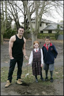 Dan Carter with
Emma Wootherspoon and Jonathan
Royds_sm.jpg