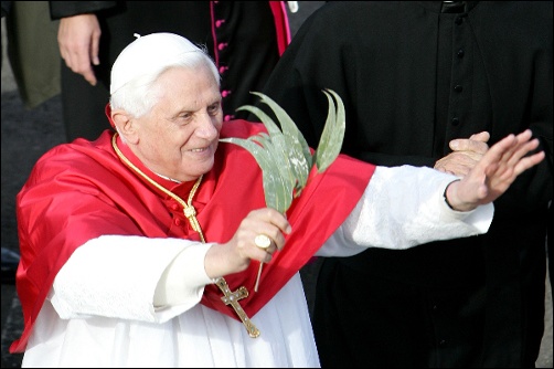 World Youth Day WTD08, July 17, 2008: Arrival of the Holy Father Pope Benedict XVI at Barangaroo, Australia.