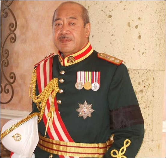 His Majesty King George Tupou
V (of Tonga). 