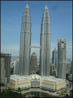 Kuala Lumpur’s
towering Petronas Twin Towers