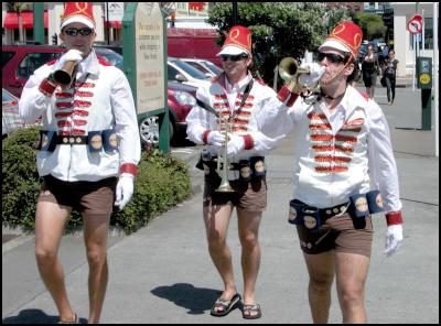 marching band,
wellington international rugby sevens
costumes
