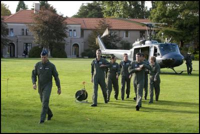 RNZAF University
students arrive in style to start their academic school
year. 