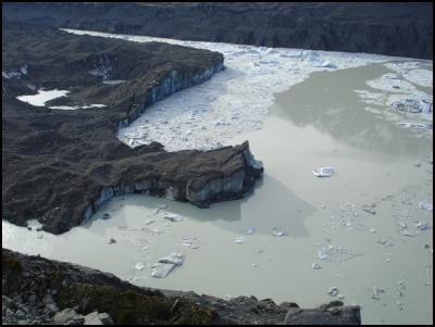 Thirty to 50
million tonnes of ice has crashed off the Tasman Glacier
Terminal Face in a massive calving