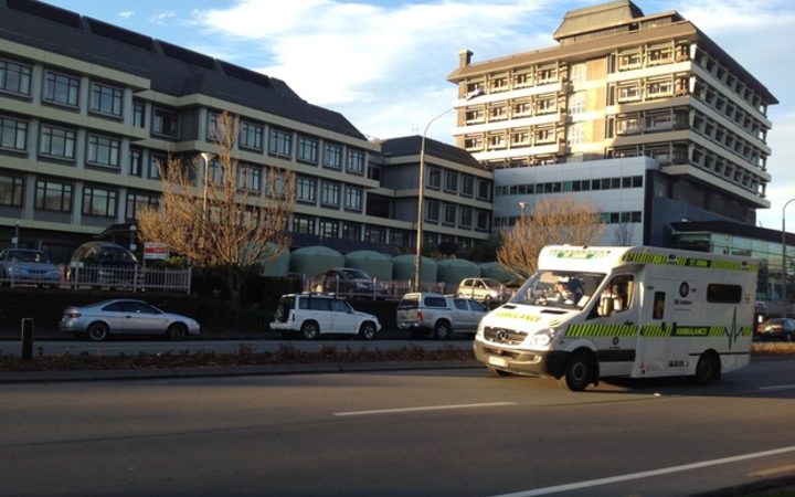 Six major hospital
buildings at the Canterbury District Health Board's central
city site have been listed as earthquake prone since May
this year. Photo: RNZ / Karen Brown 