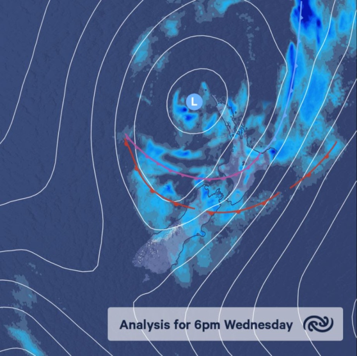 weather map for 6pm
Wednesday – low to the NW of NZ with fronts over the
central
country
