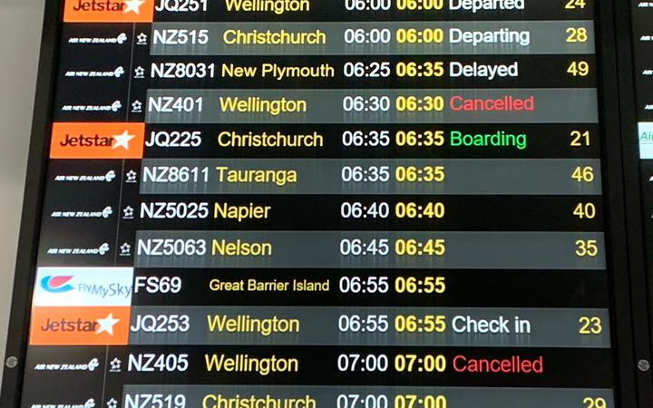 a dpruesbarr otaed
showing some cancellations and delays